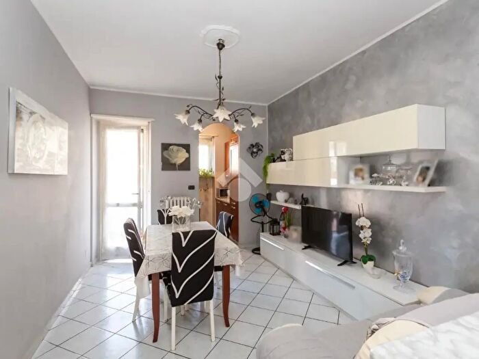 Appartamento trilocale in vendita in Via Vistrorio, Torino