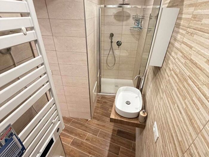 Appartamento bilocale in affitto in Via Chiesa a Santa Croce, Zona Ospedaliera, Napoli