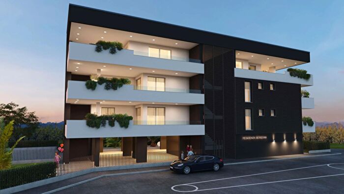 Case in Vendita e in Affitto - 3