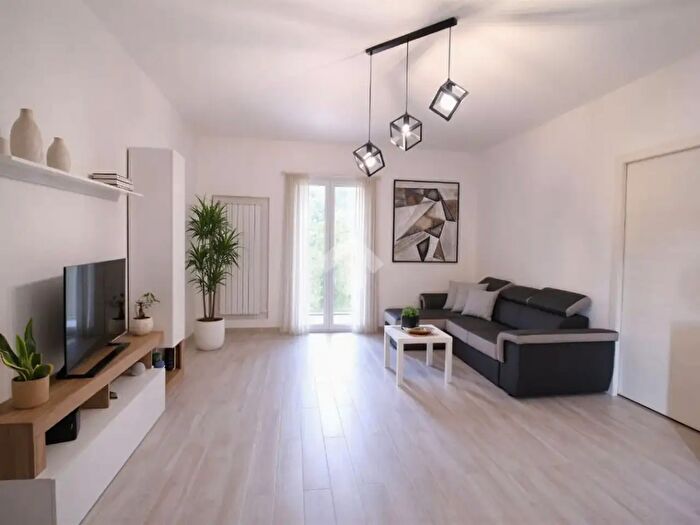 Casa trilocale in vendita in Via S Fermo, Missaglia