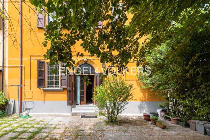 Casa con 6 locali in vendita in Via Massumatico, San Pietro In Casale