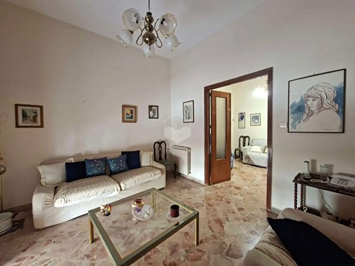Appartamento con 5 locali in vendita in Via Calafimi, Mazara Del Vallo