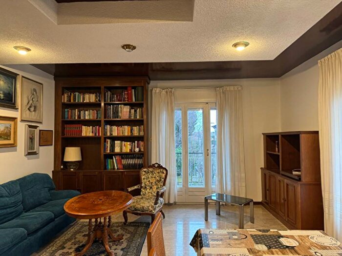 Appartamento quadrilocale in affitto in Via Tigor, San Vito Campi Elisi, Trieste