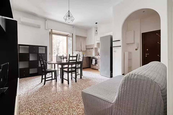 Appartamento trilocale in affitto in Viale Ungheria, Viale Ungheria Mecenate, Milano