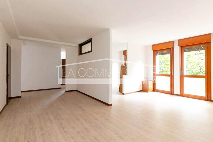 Appartamento con 6 locali in vendita in Treviso Zona Ronzinella, Mogliano Veneto