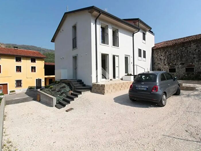 Appartamento bilocale in affitto in Via Capponi, Chiampo