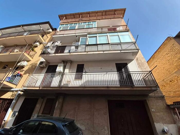 Appartamento trilocale in vendita in Via Giordano Anzalone, Misilmeri