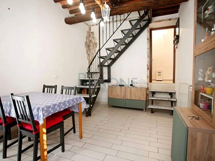 Appartamento con 5 locali in vendita in Canevara, Massa