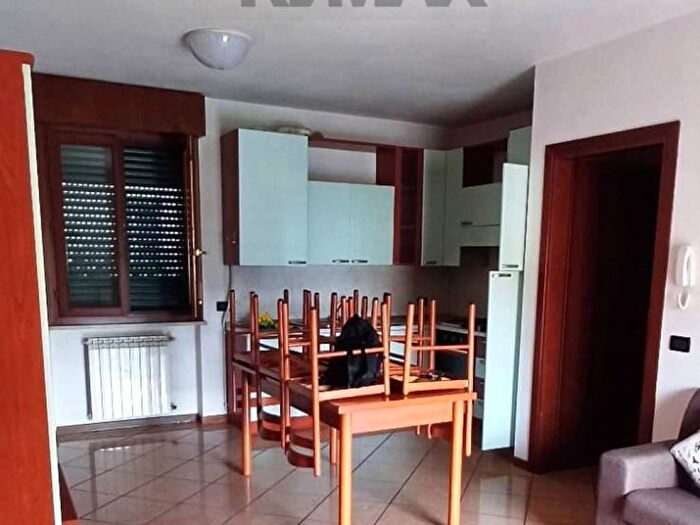 Appartamento trilocale in affitto in Via Cepari, Centro, Castiglione delle Stiviere