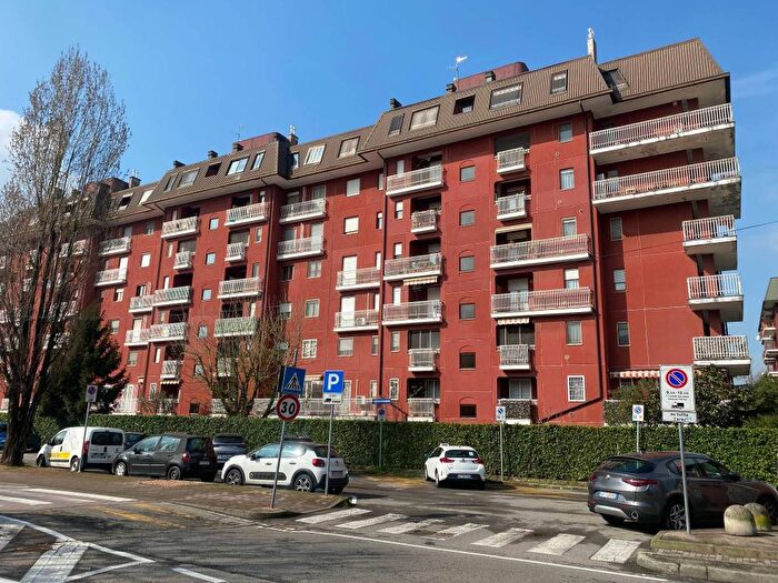 Appartamento bilocale in affitto in Via Giacomo Matteotti, Centro, Assago