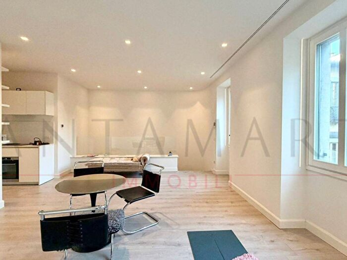 Appartamento bilocale in affitto in Via Tommaso Salvini, Palestro, Milano