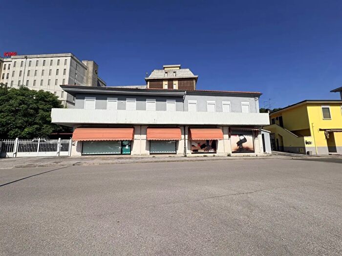 Appartamento con 6 locali in vendita in Via Rio, Sossano