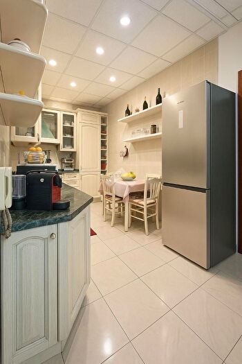 Appartamento trilocale in vendita in Via Salvator Rosa, Qualiano