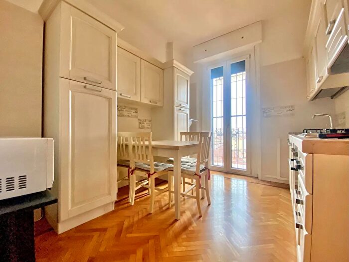 Appartamento trilocale in affitto in Milano