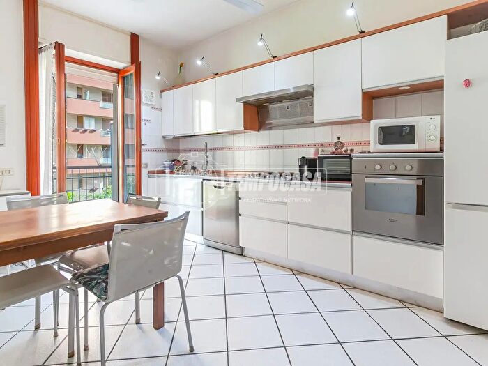 Appartamento trilocale in vendita in Via Carlo Imbonati, Milano