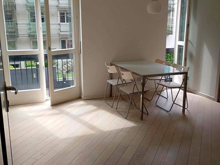 Appartamento monolocale in affitto in Via Copernico, Milano