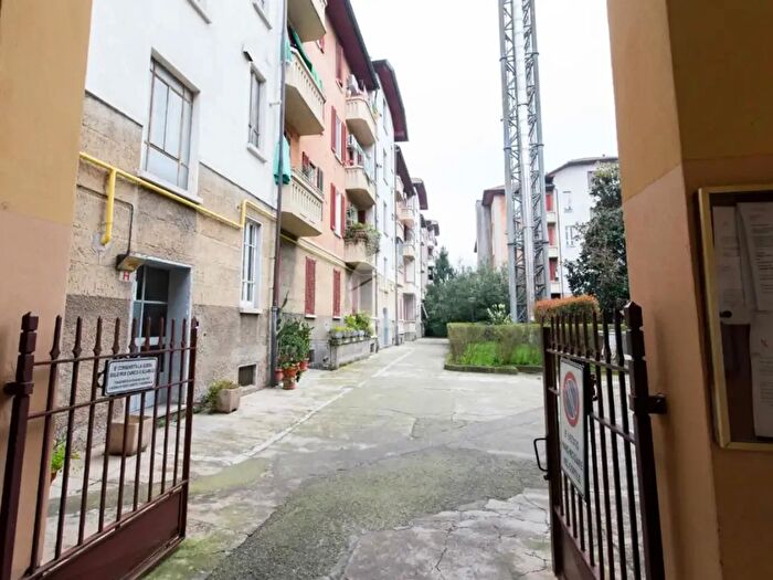 Appartamento trilocale in vendita in Via Giovanni Ambrogio De Predis, Milano