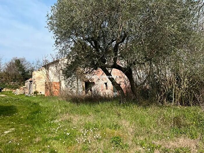 Casa in vendita in Montegridolfo