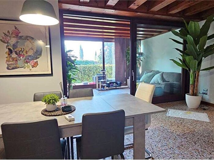 Appartamento trilocale in affitto in Corte le Colombare, San Martino Buon Albergo