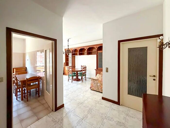 Appartamento trilocale in vendita in Milano