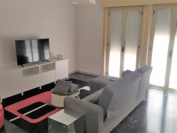 Appartamento trilocale in vendita in Via Reggio Campi, Reggio Calabria