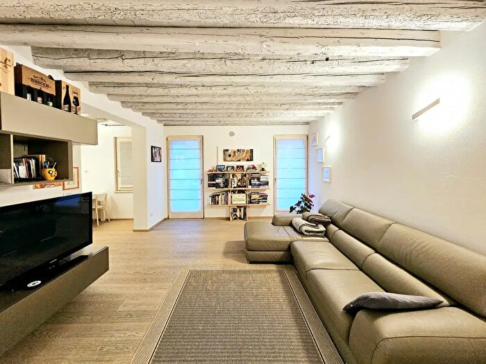 Appartamento bilocale in affitto in Piazza Beata Beatrice, Este