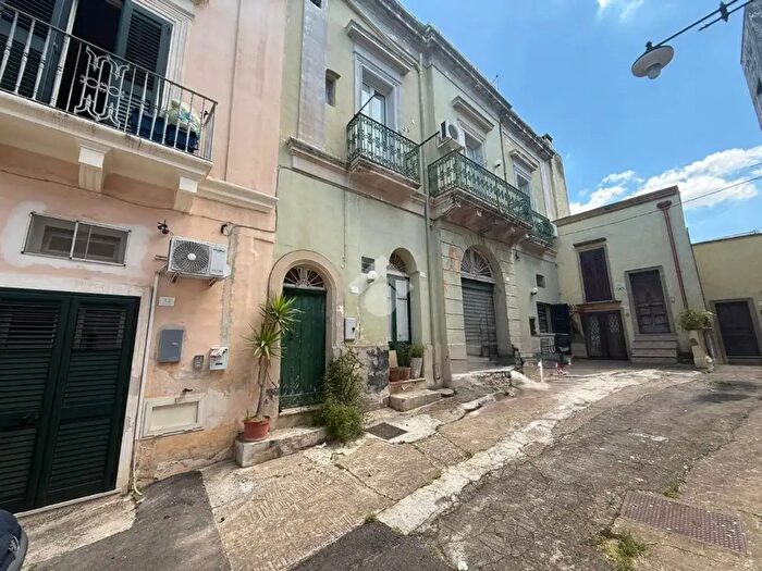 Casa quadrilocale in vendita in Vico Micali, Alezio