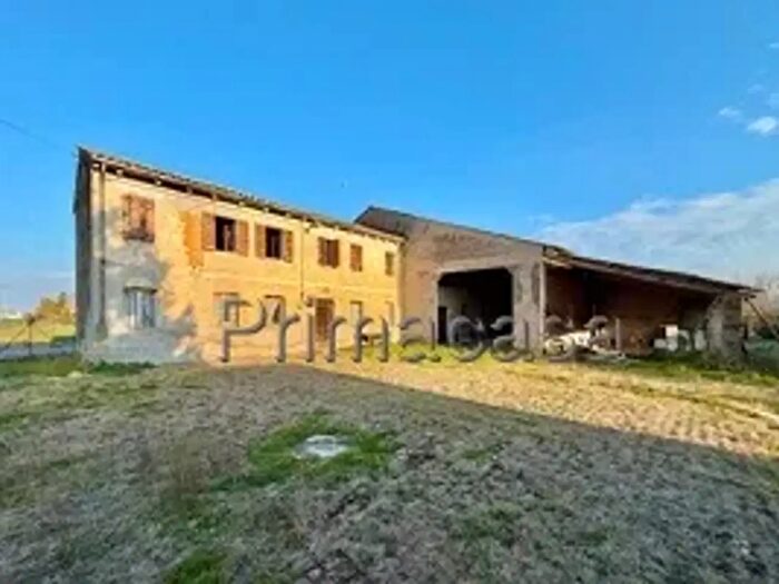 Casa con 10 locali in vendita in Via Giuseppe Garibaldi, Bovolone