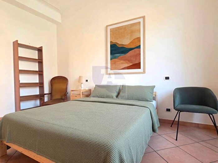 Appartamento trilocale in affitto in Via Vignola, Bocconi, Milano