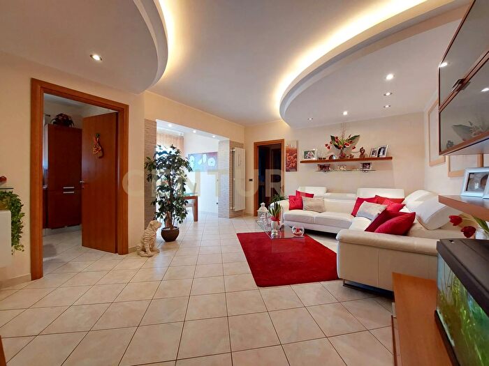 Appartamento trilocale in vendita in Via dei Gerani, Monte Argentario