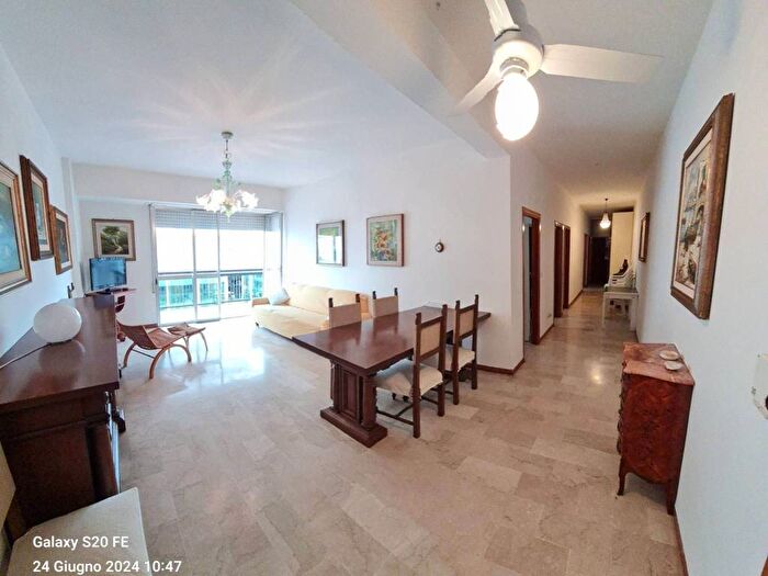 Appartamento con 5 locali in affitto in Viale Ruggero Leoncavallo, Alba Mare, Riccione