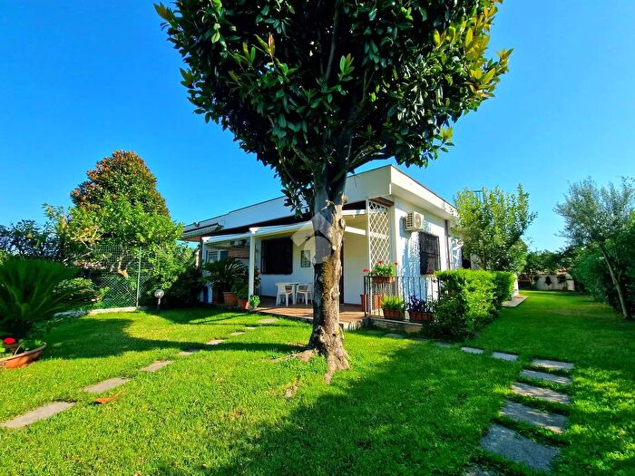 Casa quadrilocale in vendita in Residence Punta Corallo Snc, San Felice Circeo