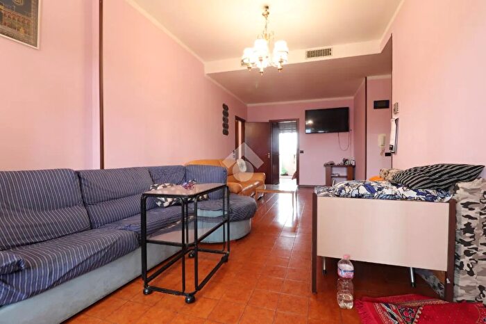 Appartamento quadrilocale in vendita in Viale Veneto, Mantova