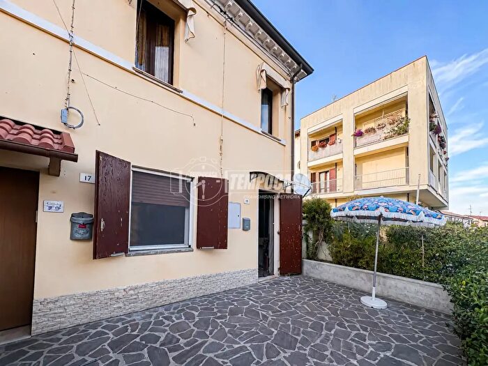 Appartamento bilocale in vendita in Via Castiglione, Cervia
