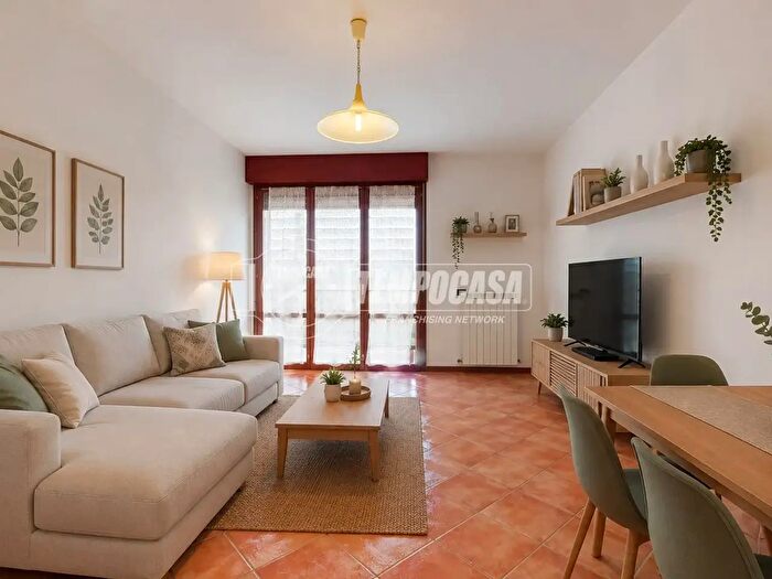 Appartamento trilocale in vendita in Via del Gandolfo, Valsamoggia