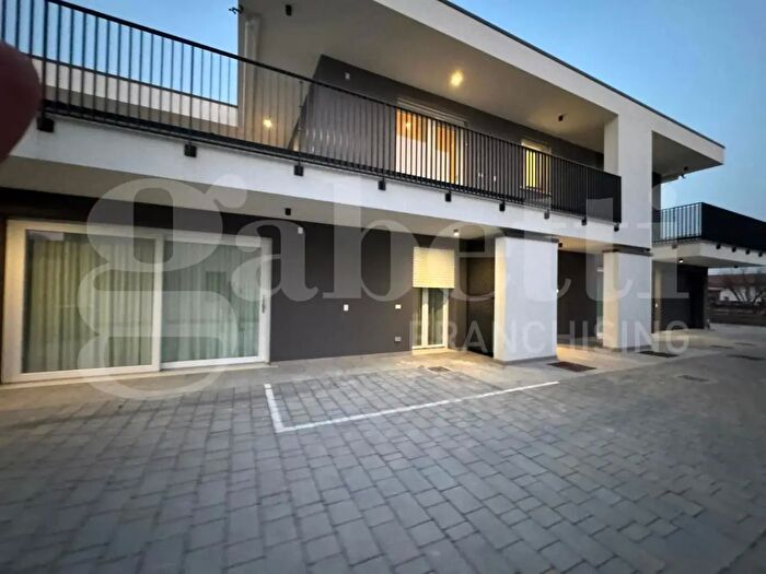 Appartamento trilocale in vendita in Via Brenta, Castelfranco Veneto