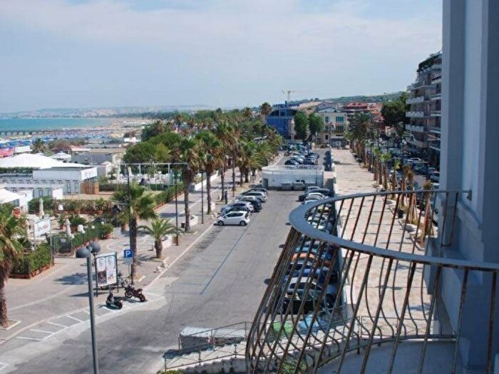 Appartamento trilocale in affitto in Viale Dalmazia, Vasto Marina, Vasto