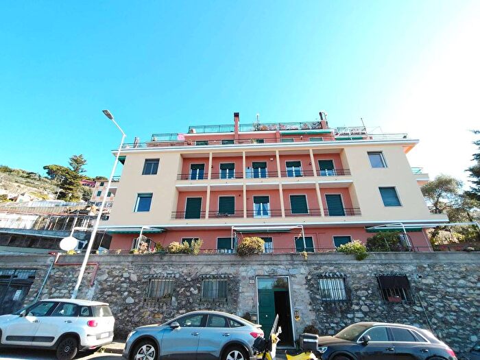 Appartamento trilocale in affitto in via Donato Somma, SantIlario, Genova