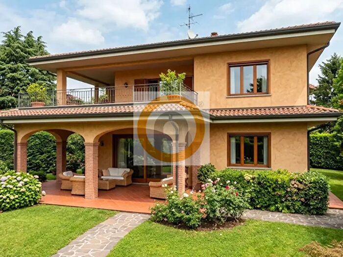 Casa con 6 locali in affitto in Romano D'Ezzelino