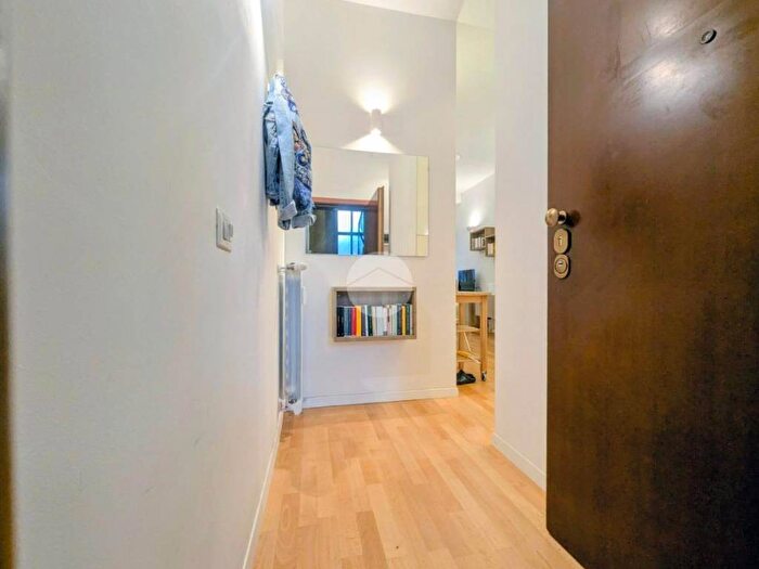 Appartamento bilocale in affitto in Via legnone, Dergano, Milano