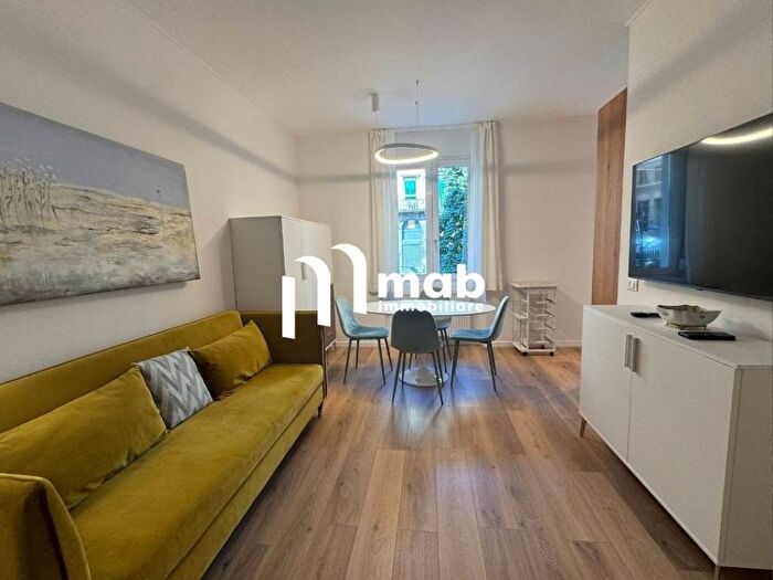 Appartamento trilocale in affitto in Viale Gabriele D'Annunzio, Settefontane, Trieste