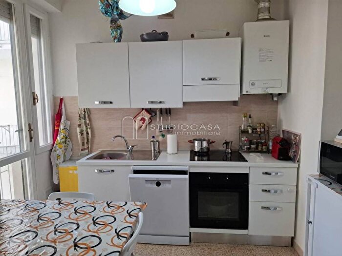 Appartamento con 5 locali in affitto in Sant'Antonio, Pisa