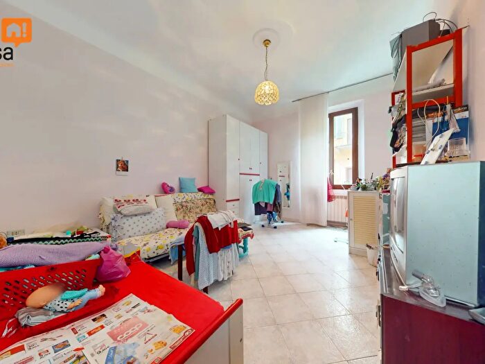 Appartamento quadrilocale in vendita in Via Arquà, Milano