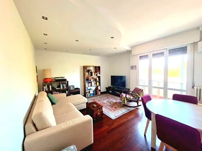 Appartamento con 5 locali in vendita in Via di Ponzano, Prato