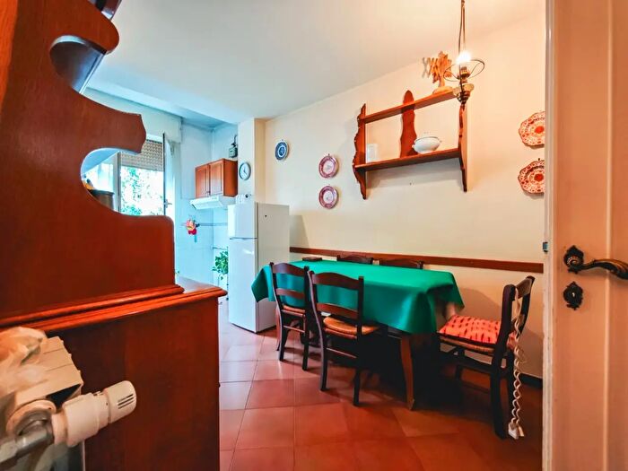 Appartamento quadrilocale in vendita in Via della Pineta Sacchetti, Roma