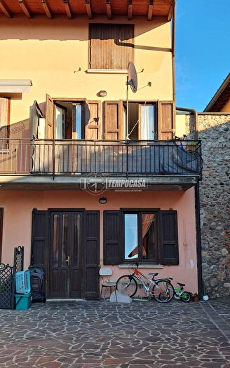 Casa trilocale in vendita in Via Domenico Ghidoni, Ospitaletto