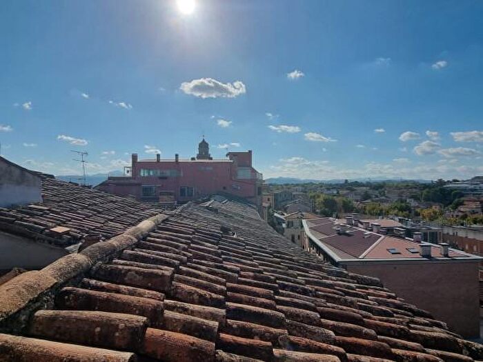 Appartamento quadrilocale in affitto in Jesi