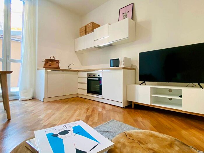 Appartamento bilocale in affitto in Viale Isonzo, Porta Romana Medaglie dOro, Milano