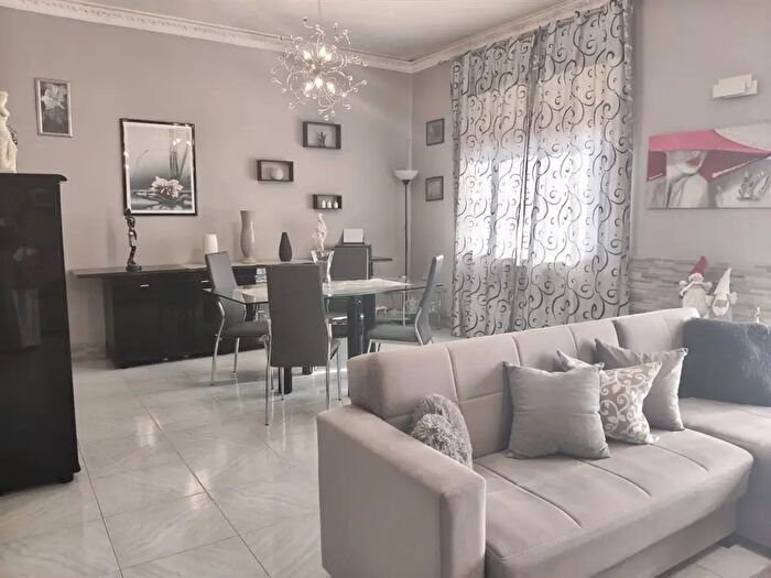 Appartamento con 5 locali in vendita in Belpasso