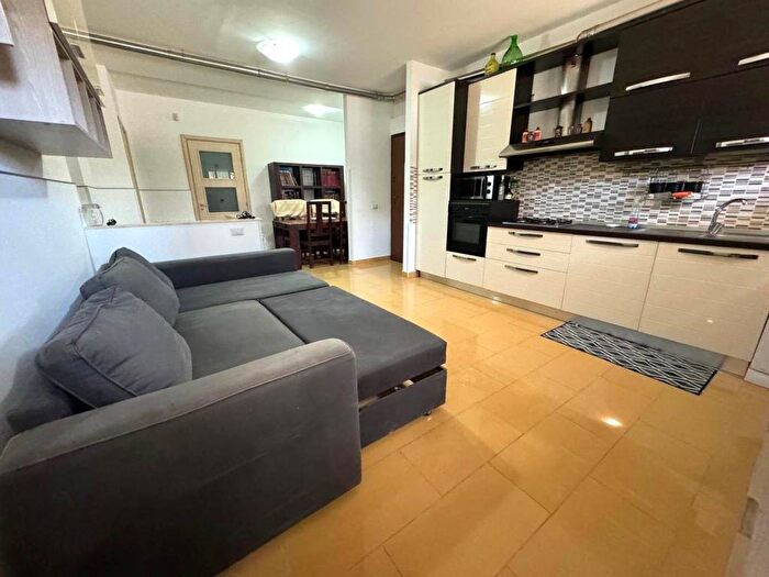 Appartamento trilocale in affitto in Catanzaro Lido, Catanzaro